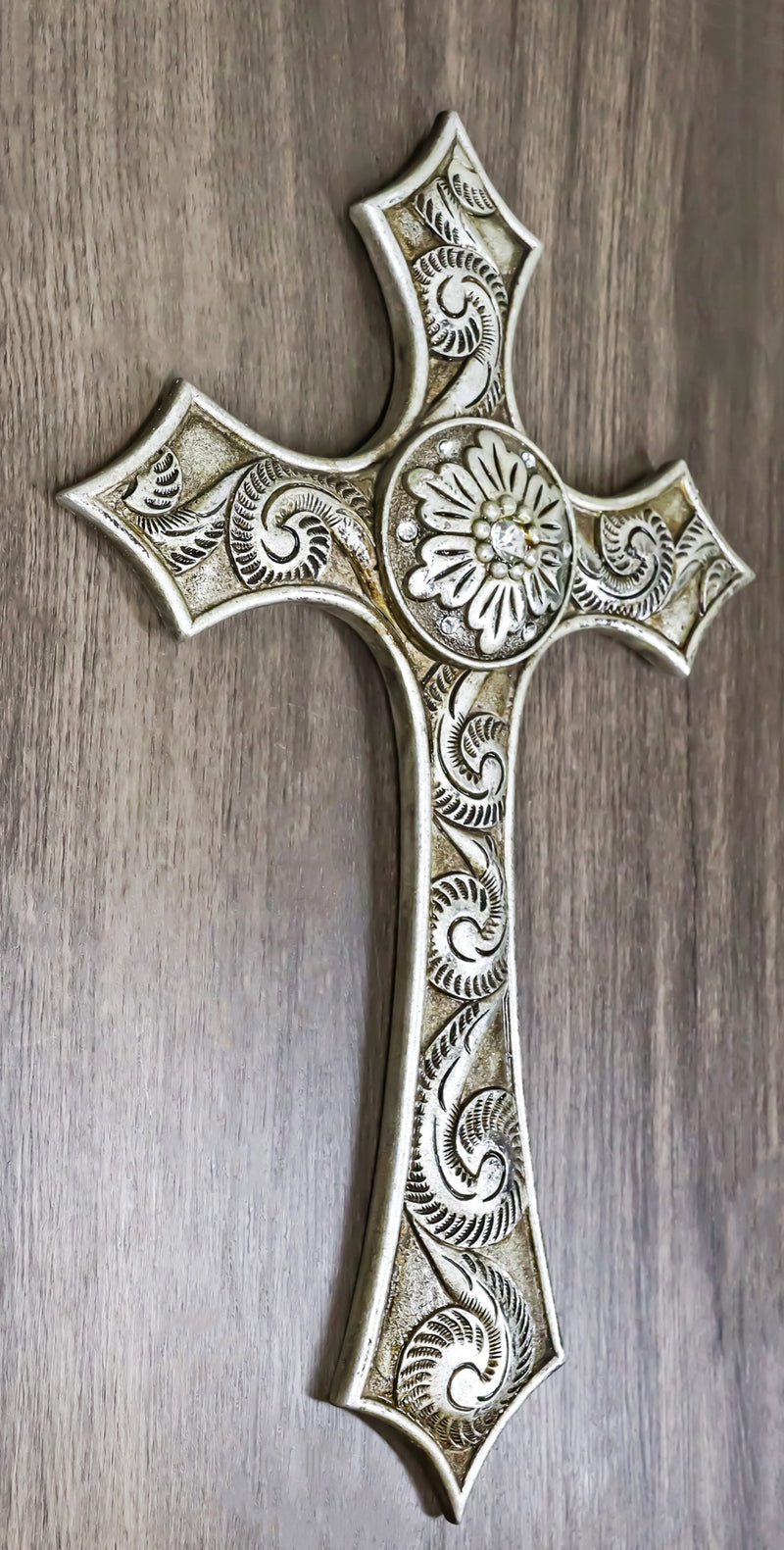 Rustic Western Silver Concho With Ornate Shell Pattern Wall Cross Decor Plaque