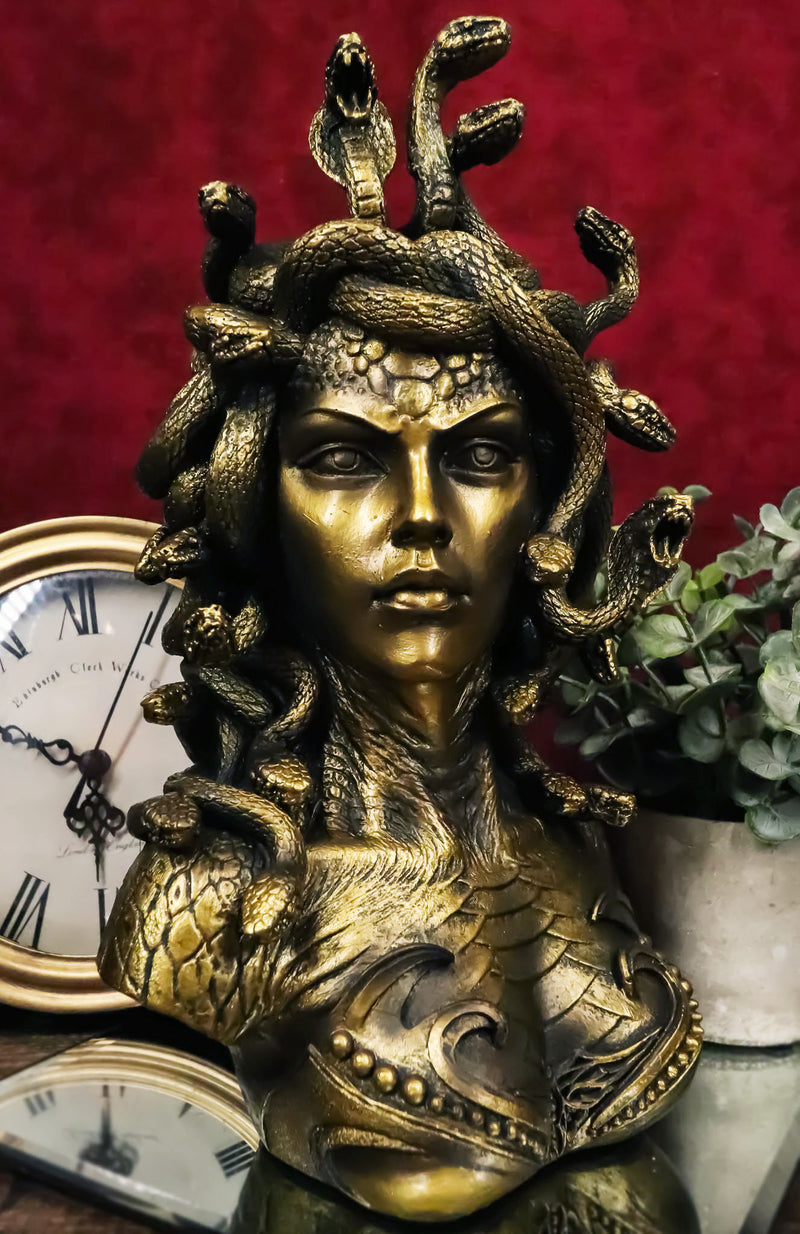Medusa: The Ancient Greek Myth of the Snake-Haired Gorgon
