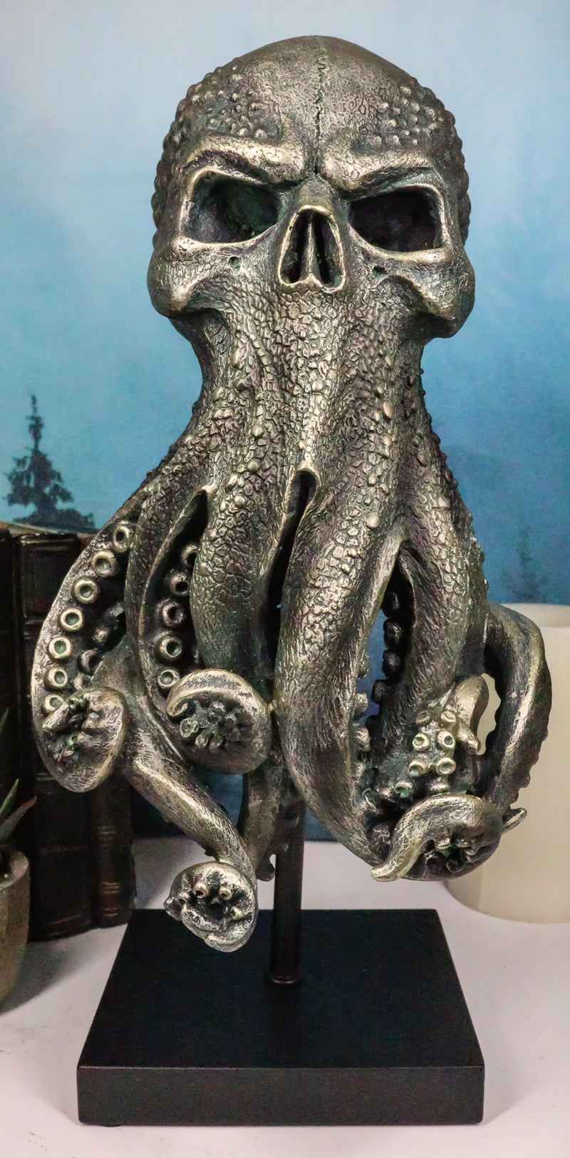 Fantasy Myths Sea God Cthulhu Kraken Octopus Head On Museum Pole