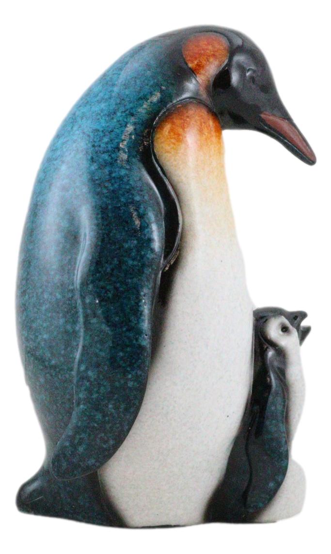 North Pole Family Cute Emperor Penguin Father And Chick Cuddle Time Figurine