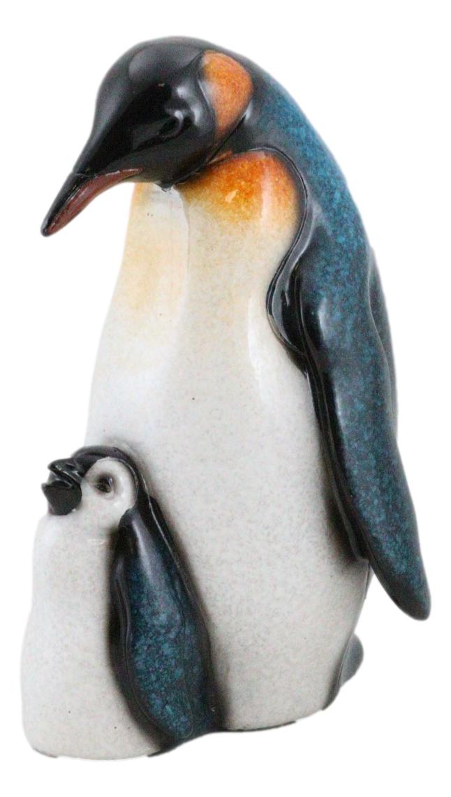 North Pole Family Cute Emperor Penguin Father And Chick Cuddle Time Figurine