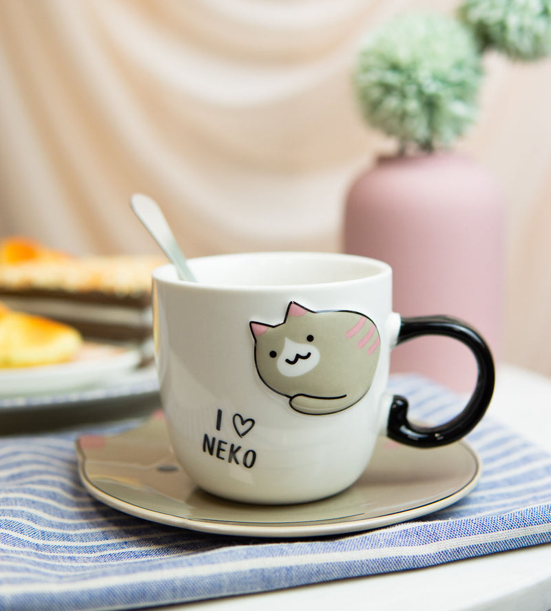 Pack Of 2 Brown And Calico Maneki Neko Cat Mugs 8oz With Saucer & Notched Spoon